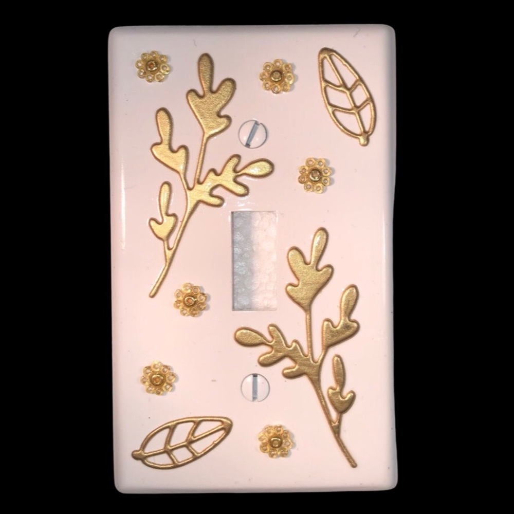 Hand Decorated White Golden Floral 3D Single Toggle Switch Wallplate Cover